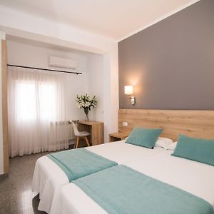 Habitación con 2 Camas Individuales